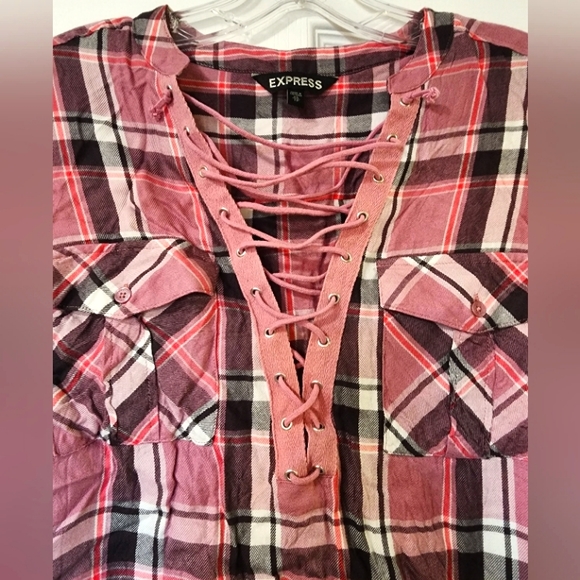 New Express Lace Up Top - Picture 3 of 4